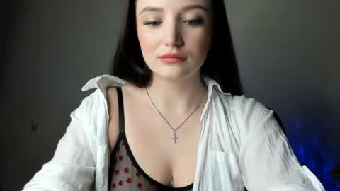 Snapshot of evaamillerr chatting on March 12, 8:52 pm Eva online show from March 12, 8:52 pm