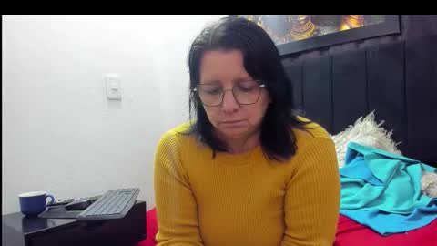 Snapshot of evaaross chatting on November 18, 12:09 pm Eva online show from November 18, 12:09 pm