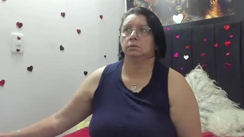 Snapshot of evaaross chatting on April 5, 4:15 pm Eva online show from April 5, 4:15 pm