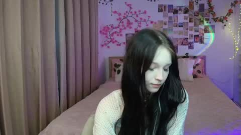 Snapshot of evaasilence chatting on February 27, 1:00 pm evaasilence online show from February 27, 1:00 pm