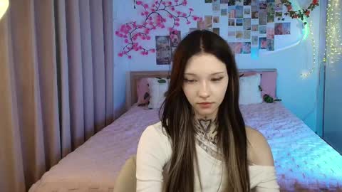 Snapshot of evaasilence chatting on March 13, 1:18 pm evaasilence online show from March 13, 1:18 pm