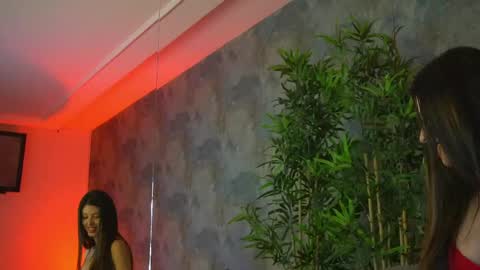 EvaBerry online show from April 15, 4:52 am