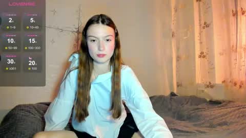 Snapshot of evablssm chatting on November 8, 3:23 pm Hi Im Eva - welcome to my room online show from November 8, 3:23 pm