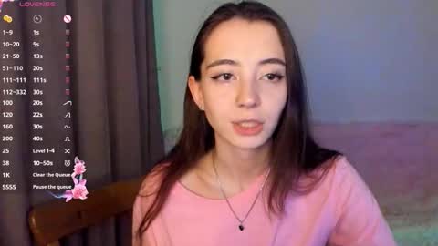 evabradly online show from November 20, 7:13 pm