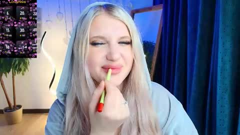 Snapshot of evacadooo chatting on February 6, 2:49 am Eva online show from February 6, 2:49 am