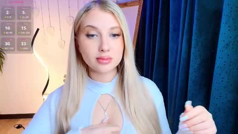 Snapshot of evacadooo chatting on February 22, 3:07 am Eva online show from February 22, 3:07 am