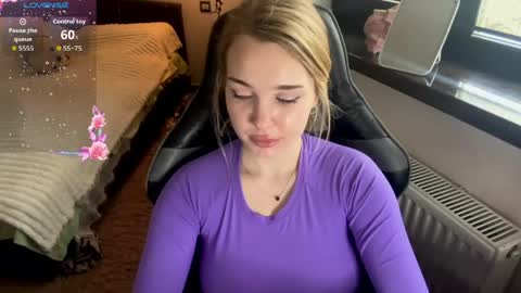 Snapshot of evacarter1 chatting on May 19, 10:54 am evacarter1 online show from May 19, 10:54 am