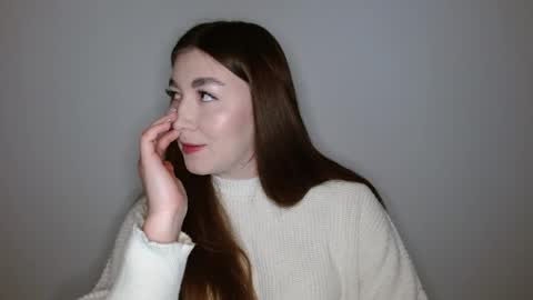 Snapshot of evachaturbatte chatting on April 17, 5:21 am Evachaturbatte online show from April 17, 5:21 am