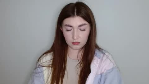 Snapshot of evachaturbatte chatting on May 18, 7:25 am Evachaturbatte online show from May 18, 7:25 am