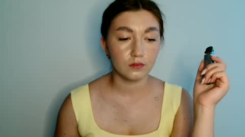 Snapshot of evachaturbatte chatting on June 29, 10:15 am Evachaturbatte online show from June 29, 10:15 am