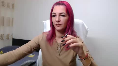 EvadesireONE online show from November 21, 7:51 am