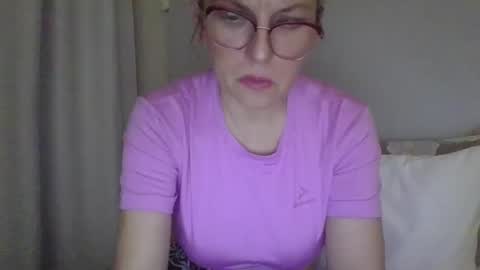 evaglad online show from October 22, 8:41 pm
