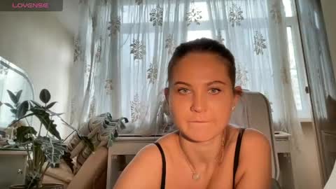 EvaHazard online show from May 1, 1:48 pm