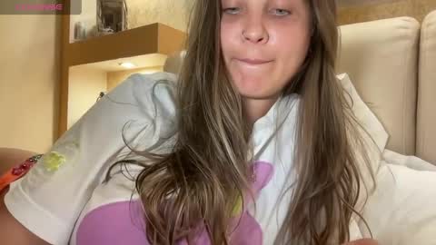 EvaHazard online show from May 17, 9:33 pm