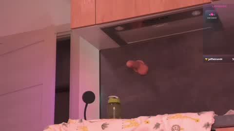 Eva here Wednesday till Sunday online show from January 2, 1:08 pm