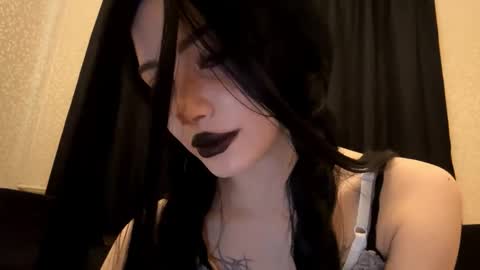 evakettystar online show from February 11, 9:25 am