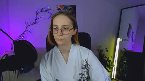 evalora online show from October 18, 12:17 pm