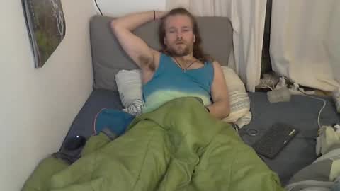 Snapshot of evalsmac chatting on February 6, 6:11 pm Han online show from February 6, 6:11 pm