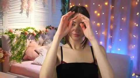 Eva online show from March 6, 12:52 pm