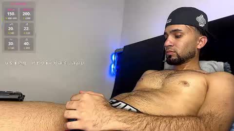 evan57036 online show from June 25, 8:13 pm