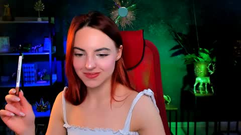 Eva  online show from April 7, 5:02 pm