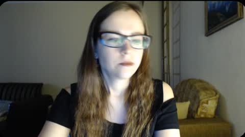 Snapshot of evangeline06 chatting on December 2, 8:41 am YourMistress online show from December 2, 8:41 am