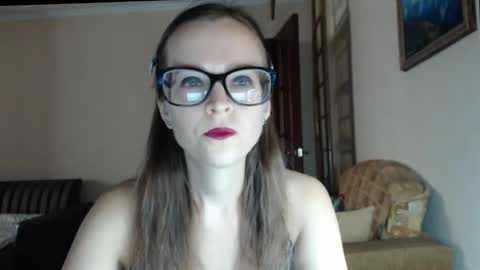 Snapshot of evangeline06 chatting on September 23, 8:50 am YourMistress online show from September 23, 8:50 am