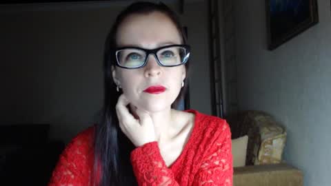 Snapshot of evangeline06 chatting on October 20, 8:48 am YourMistress online show from October 20, 8:48 am