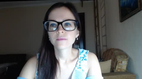 Snapshot of evangeline06 chatting on October 21, 8:59 am YourMistress online show from October 21, 8:59 am