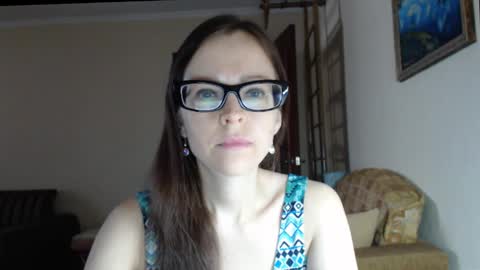 Snapshot of evangeline06 chatting on March 3, 8:53 am YourMistress online show from March 3, 8:53 am