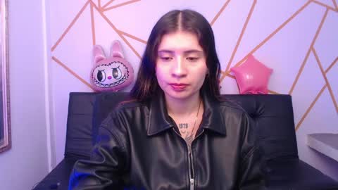 Snapshot of evangeline__rouse chatting on April 14, 12:22 pm EVANGELINE online show from April 14, 12:22 pm