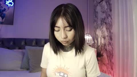 Snapshot of evangeline_bell chatting on November 26, 7:48 pm Eva online show from November 26, 7:48 pm