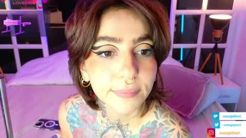 Evangelyne online show from January 22, 10:15 pm