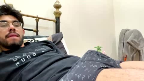 Snapshot of evansjacob chatting on October 5, 10:40 pm evansjacob online show from October 5, 10:40 pm