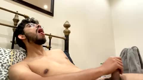 Snapshot of evansjacob chatting on October 11, 1:49 am evansjacob online show from October 11, 1:49 am