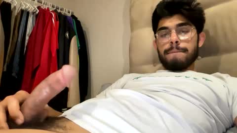 Snapshot of evansjacob chatting on October 13, 12:32 am evansjacob online show from October 13, 12:32 am