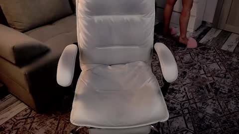 EvaRelusionJ online show from January 15, 5:40 am