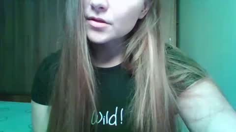 evasapples2026 online show from February 5, 6:01 pm