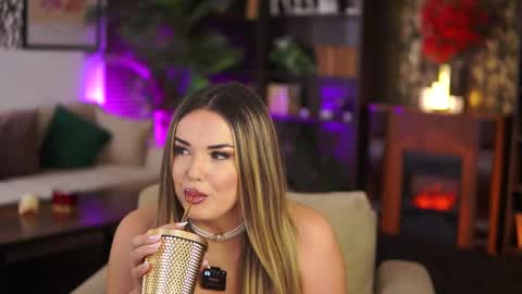 Eva online show from October 8, 3:53 pm