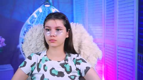 Snapshot of evathopson chatting on February 14, 6:21 am Eva next stream - - 1600 UTC2000 online show from February 14, 6:21 am