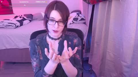 Vivi online show from February 22, 1:55 am