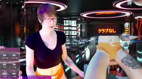 Vivi online show from December 17, 9:54 pm