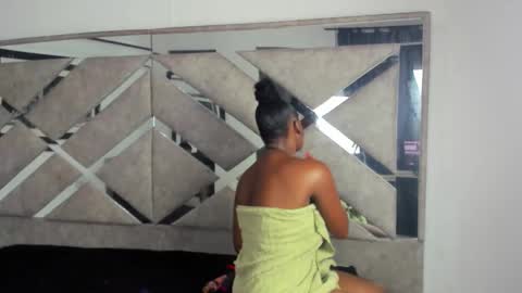 Eva And Emmanuel online show from October 14, 2:51 pm