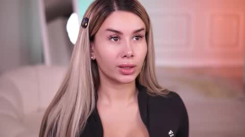 Eva online show from December 3, 9:57 pm