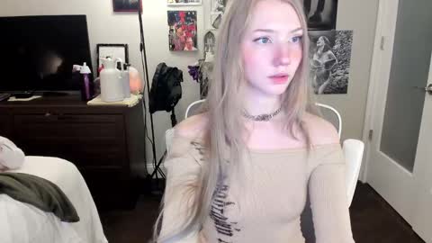 Goddess Eve online show from January 20, 11:10 pm