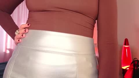 Snapshot of eve_nevertamed chatting on February 23, 7:06 am Eve online show from February 23, 7:06 am