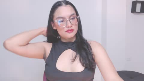 Snapshot of eve_rox18 chatting on May 3, 10:43 am Eve Rox18 online show from May 3, 10:43 am