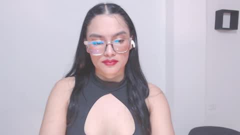 Snapshot of eve_rox18 chatting on May 3, 10:49 pm Eve Rox18 online show from May 3, 10:49 pm