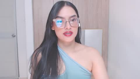 Snapshot of eve_rox18 chatting on June 3, 7:00 am Eve Rox18 online show from June 3, 7:00 am