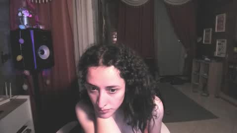 Snapshot of evee_uwu chatting on October 3, 2:52 am Eve Jane online show from October 3, 2:52 am